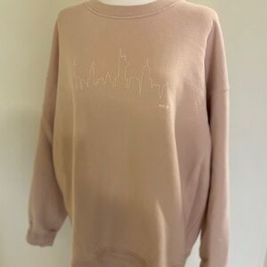 Lululemon - Light Pink - NYC Skyline - Crewneck Sweatshirt - Women's (M)